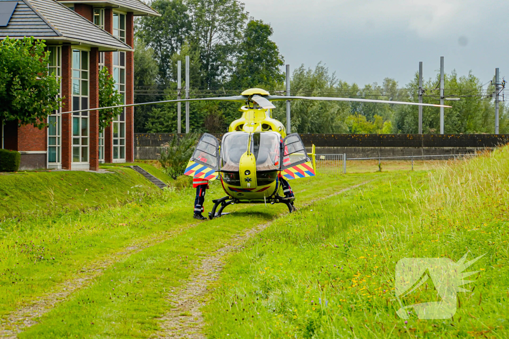 Traumateam ingezet na botsing tussen twee voertuigen