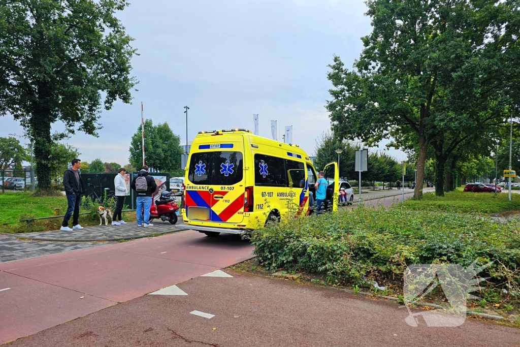 Scooterrijder en fietser in aanrijding op fietspad