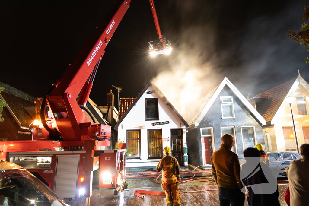 Zware schade na uitslaande brand in woning