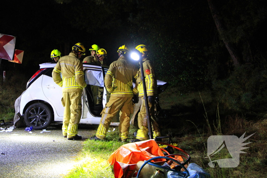 Meerdere gewonden na frontale botsing tussen auto's