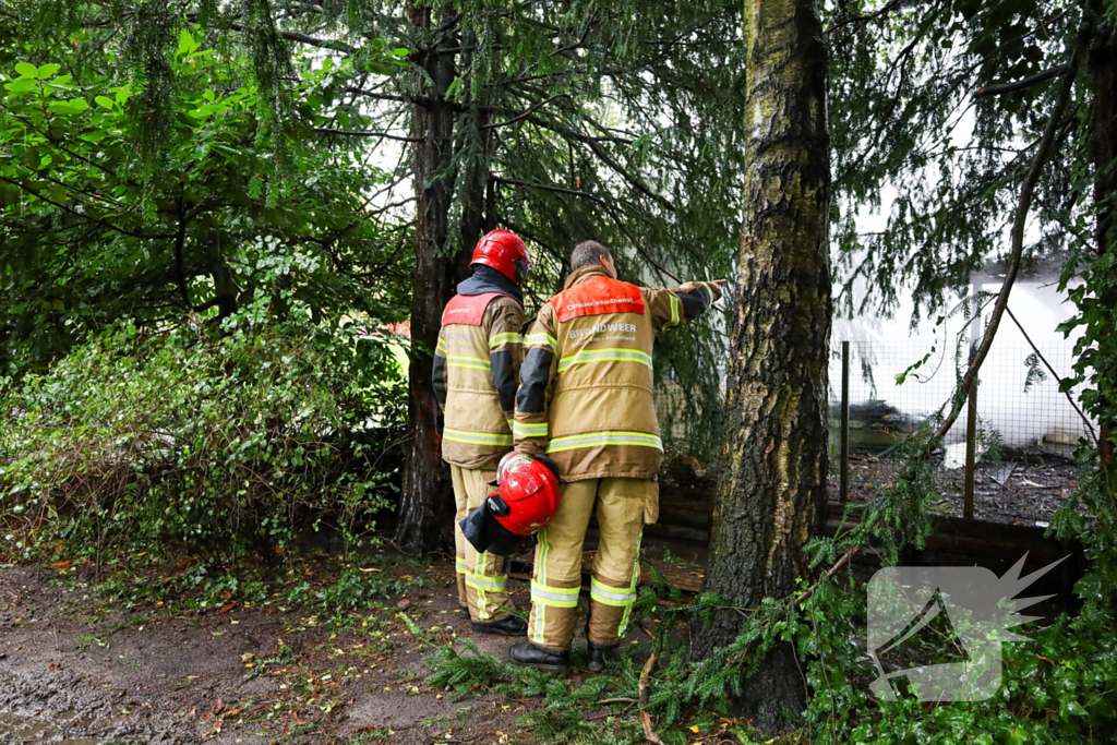 Uitslaande brand in leegstaand pand