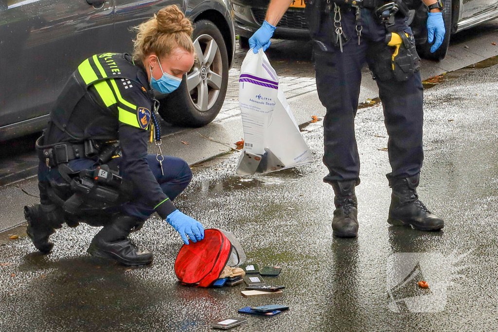 Politie houdt 2 verdachtes aan van overval