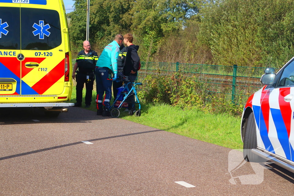 Man achter rollator aangereden door fietser