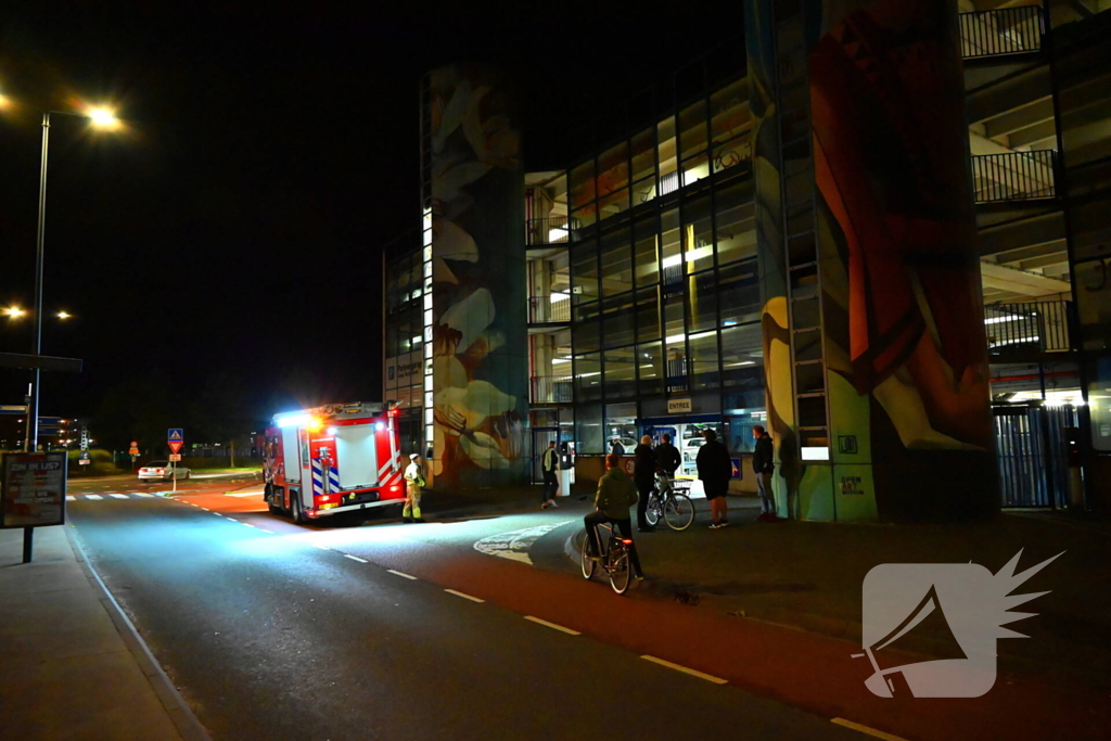 Brand parkeergarage snel onder controle