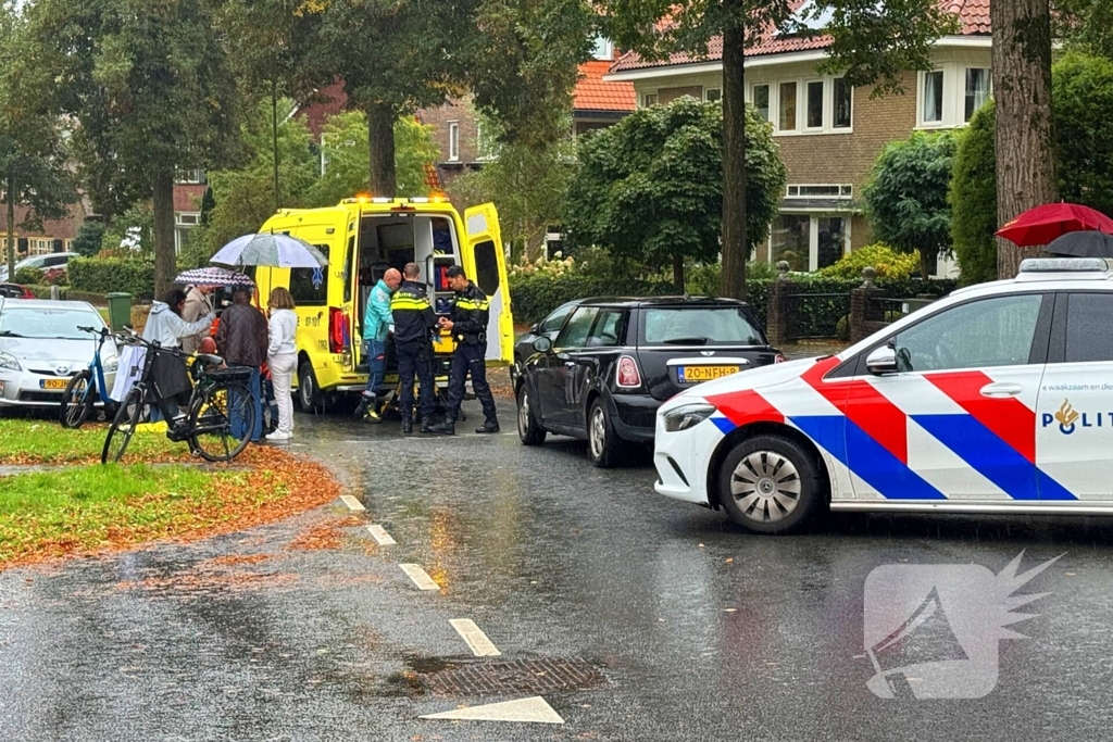 Fietser en automobilist met elkaar in botsing