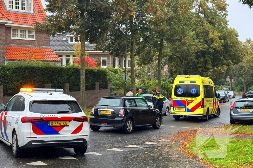 Fietser en automobilist met elkaar in botsing