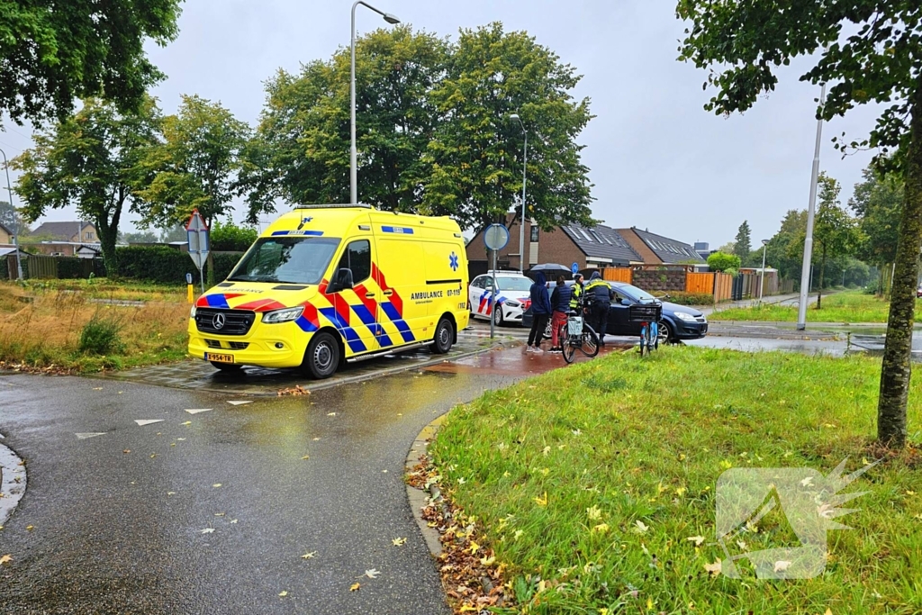 Opnieuw fietser geschept bij rotonde