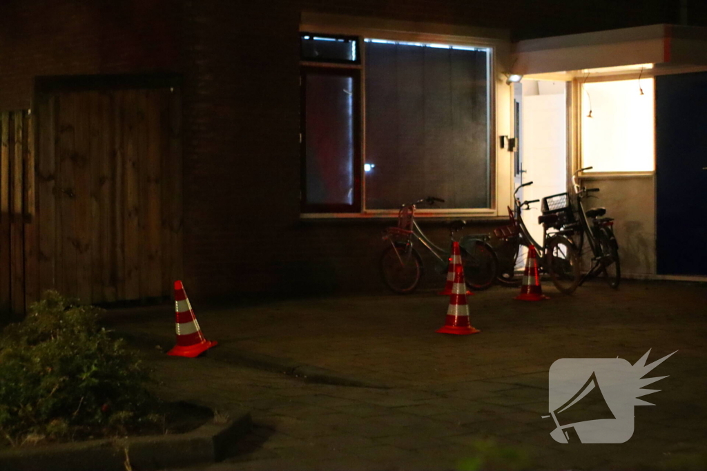 Politie doet onderzoek naar mogelijke explosie bij woning