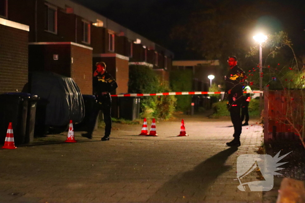 Politie doet onderzoek naar mogelijke explosie bij woning