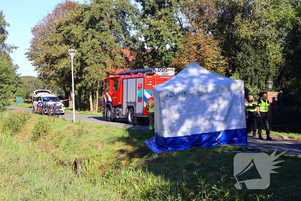 Politie doet onderzoek naar te water geraakt persoon