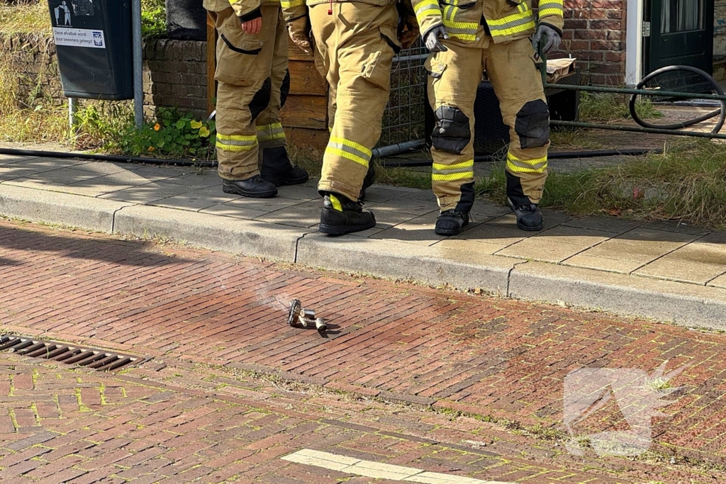 Brand in woonkamer snel onder controle