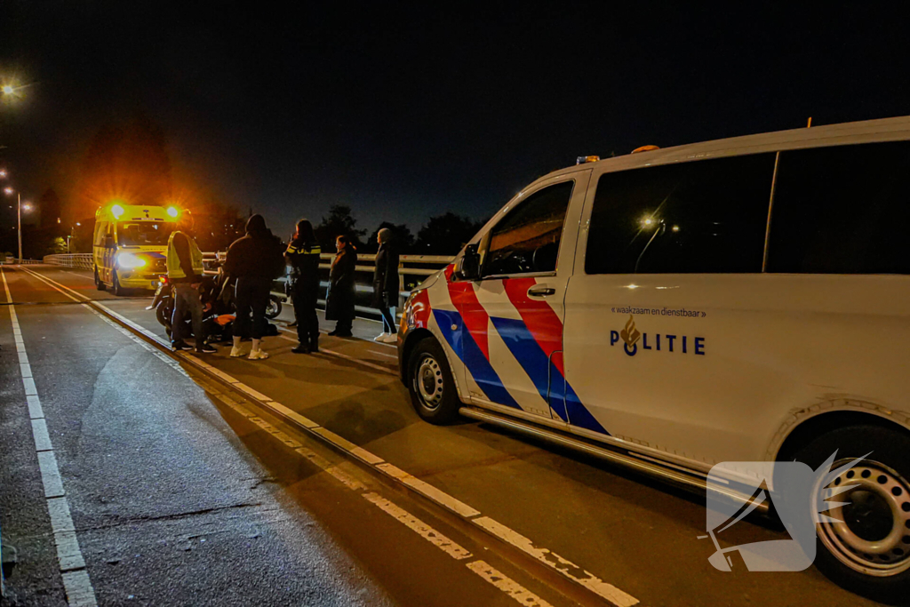 Scooterrijder gewond na uitwijkmanoeuvre voor kind