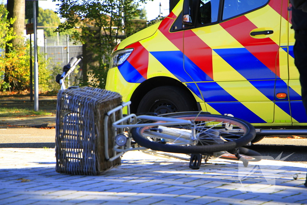 Weer fietser aangereden op bekende rotonde