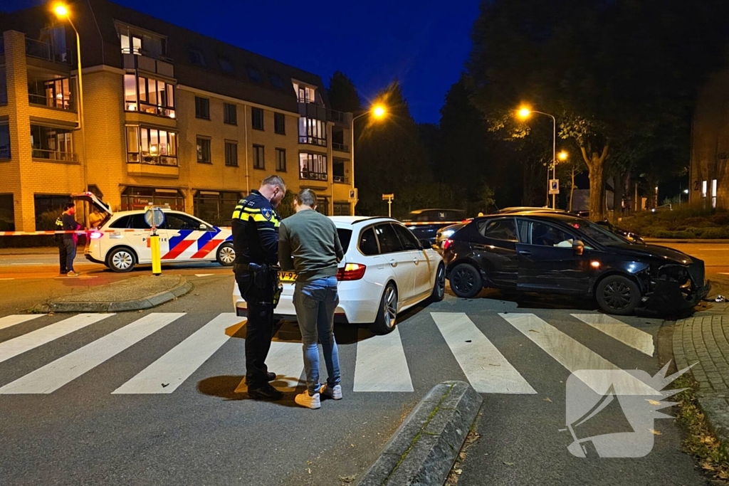 Drie voertuigen betrokken bij ongeval op kruising