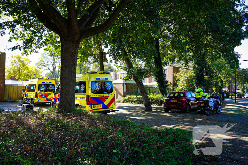 Patiënt met politie en trauma-arts naar ziekenhuis begeleid