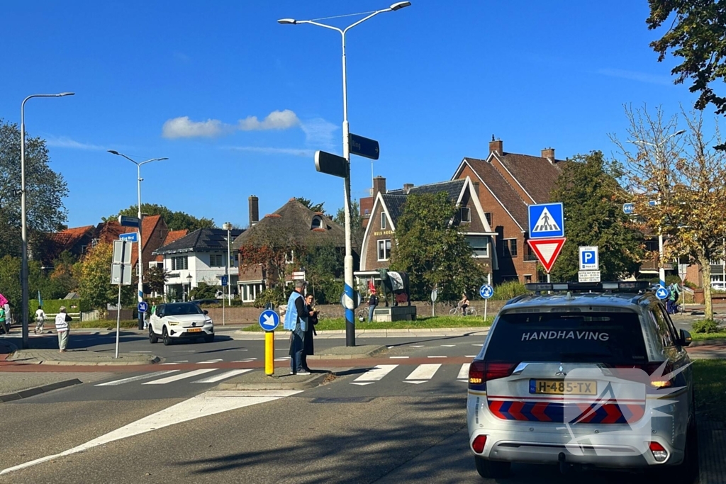 Aandacht vragende demonstranten hinderen verkeer