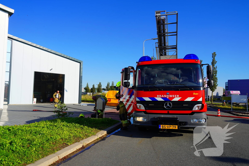 Brand bij meubelmaker snel onder controle