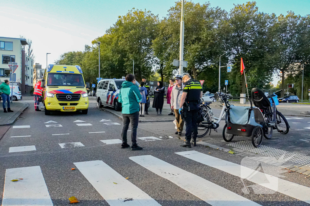 Fietser geschept op oversteekplaats