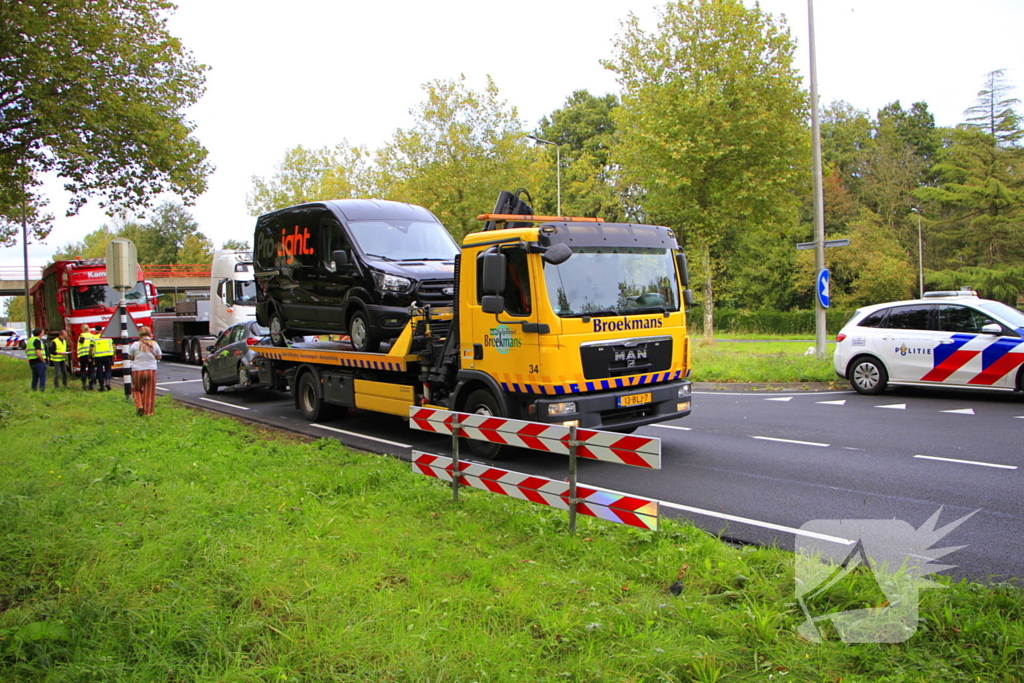 Vrachtwagen veroorzaakt kettingbotsing