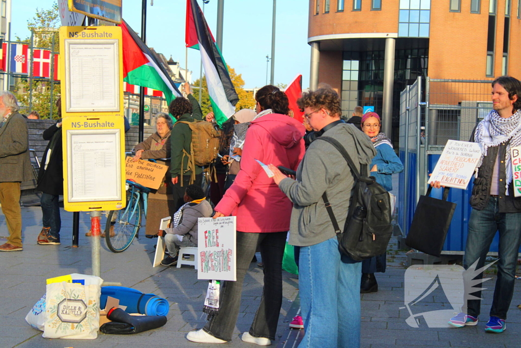 Pro Palestina demonstratie bij station