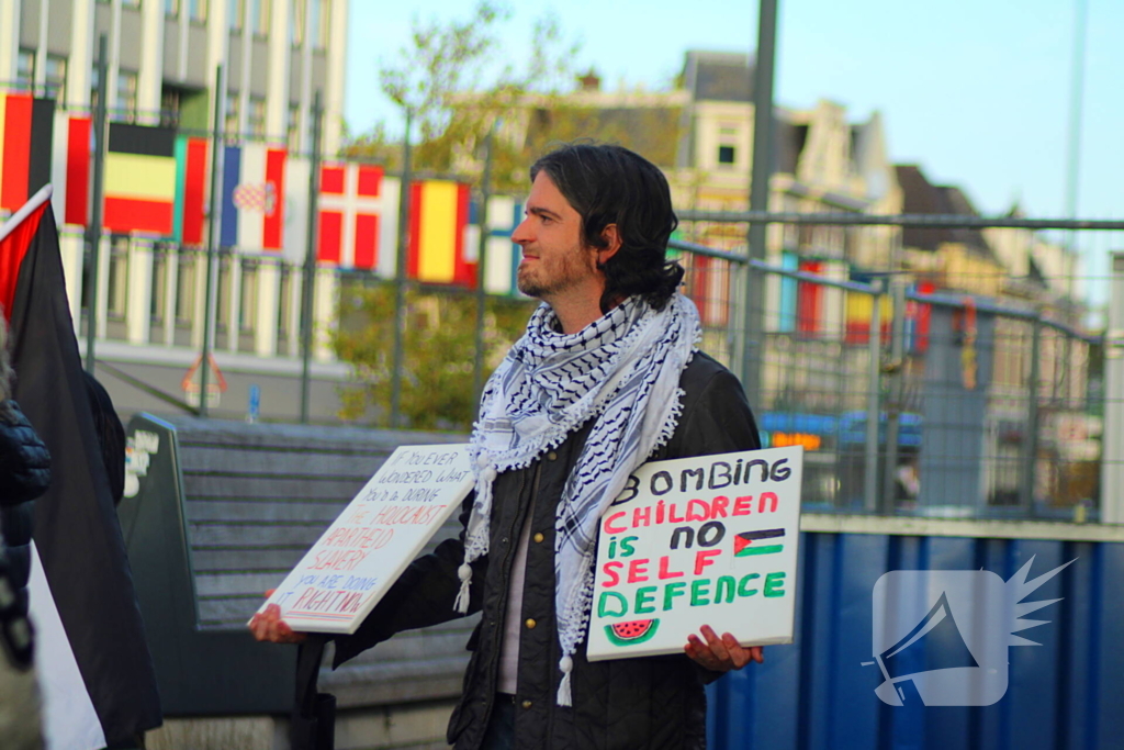 Pro Palestina demonstratie bij station