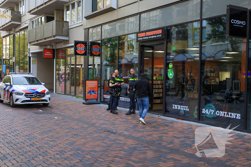 Politie onderzoekt overval op used product winkel