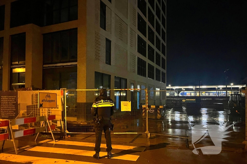 Politiehond speurt bouwterrein af wegens alarm