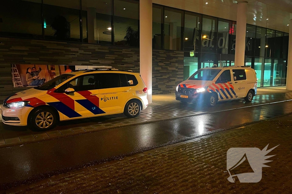 Politiehond speurt bouwterrein af wegens alarm