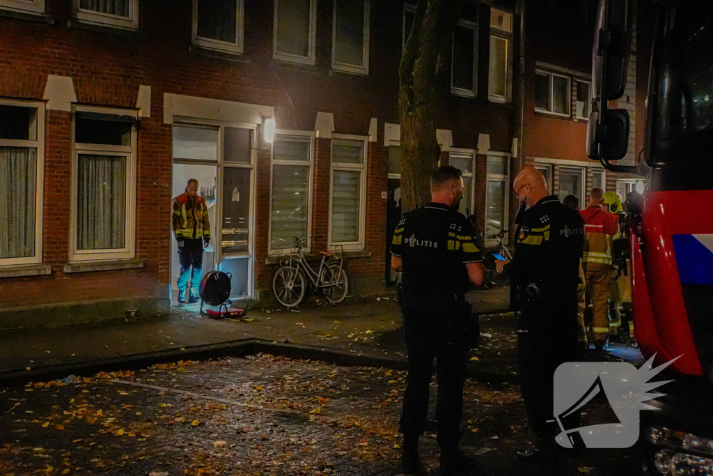 Twintig bewoners ontruimd na explosie in flatwoning