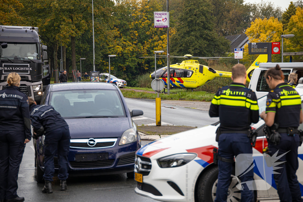 Fietser zwaargewond bij aanrijding