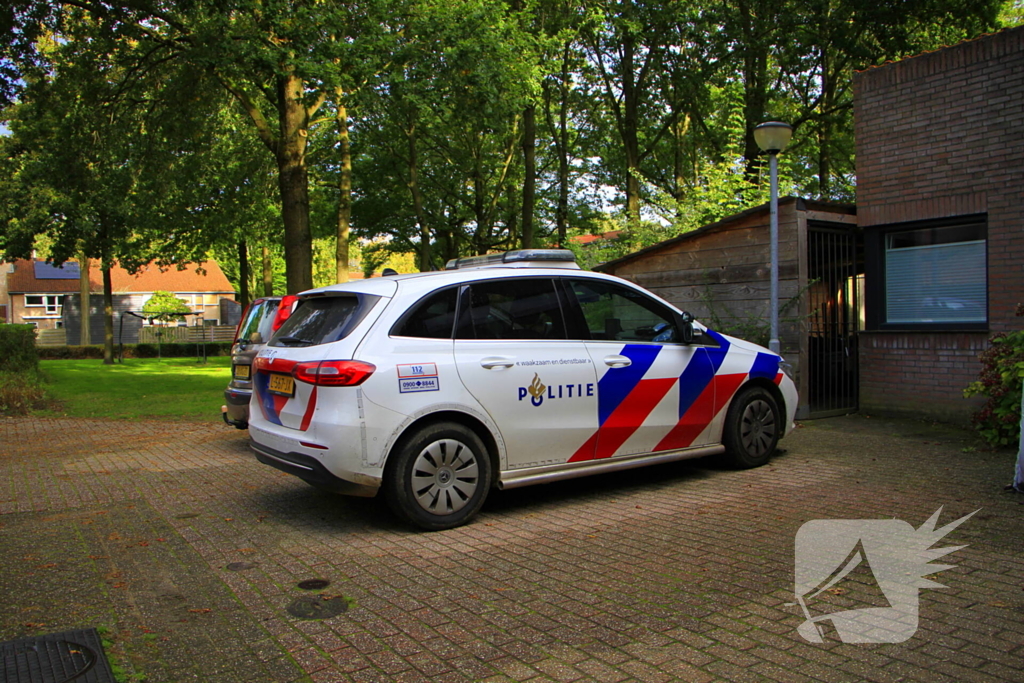 Politie doet onderzoek naar diefstal en sloop van autospiegels