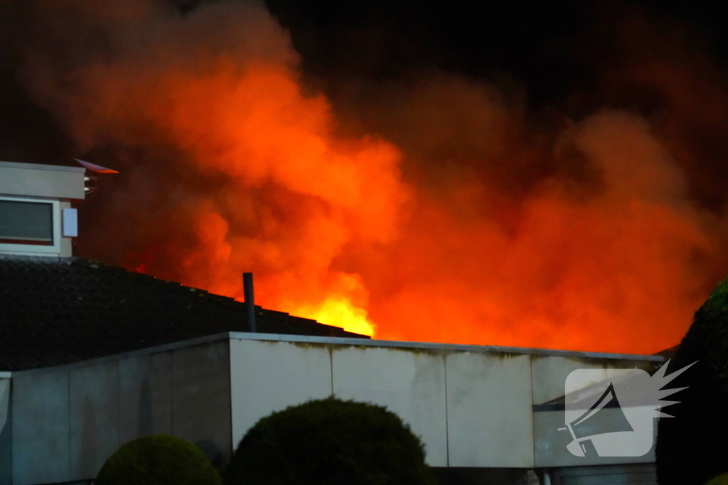 Grote rookontwikkeling bij brand bungalowpark