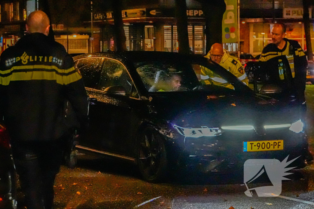 Vrouw zwaargewond bij aanrijding op zebrapad