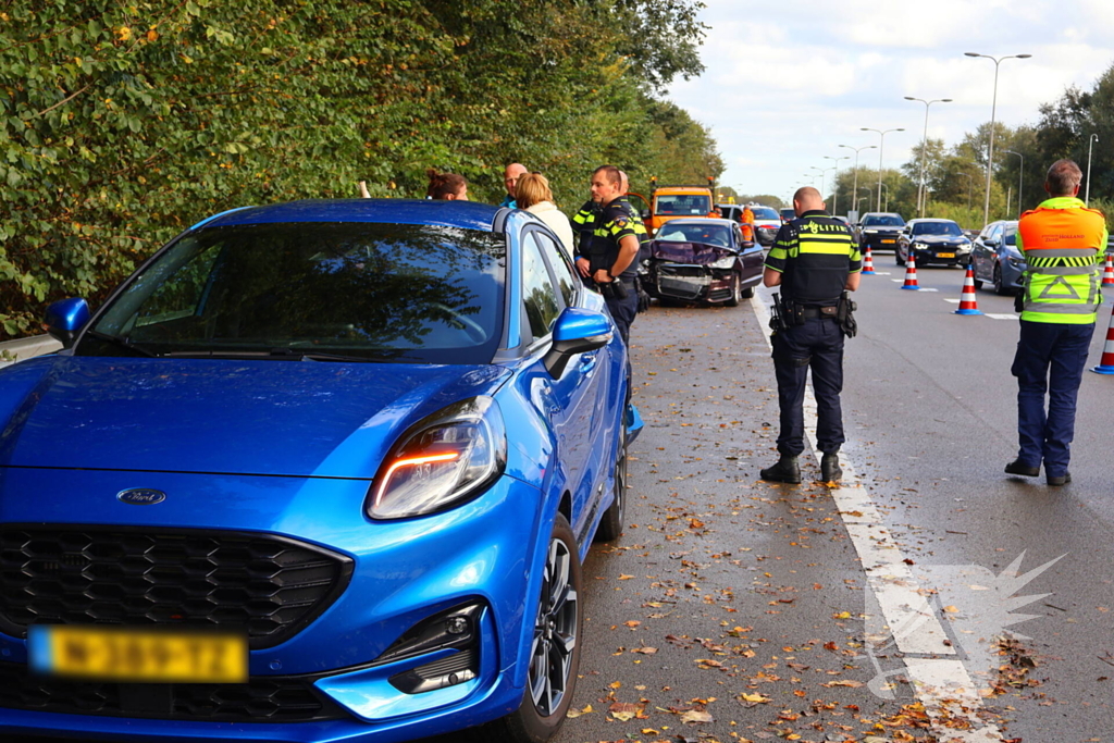 Flinke schade en vertraging na kop-staartaanrijding