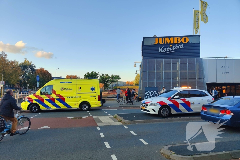 Scooterrijder gewond bij aanrijding met fietser