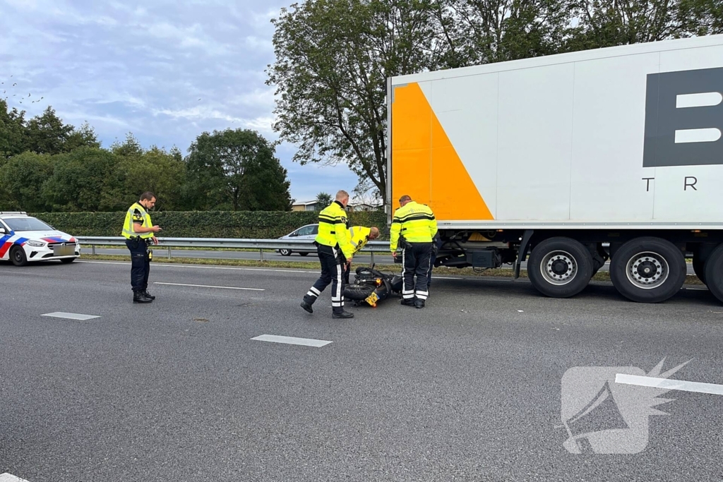 Traumahelikopter landt op provinciale weg wegens ongeval