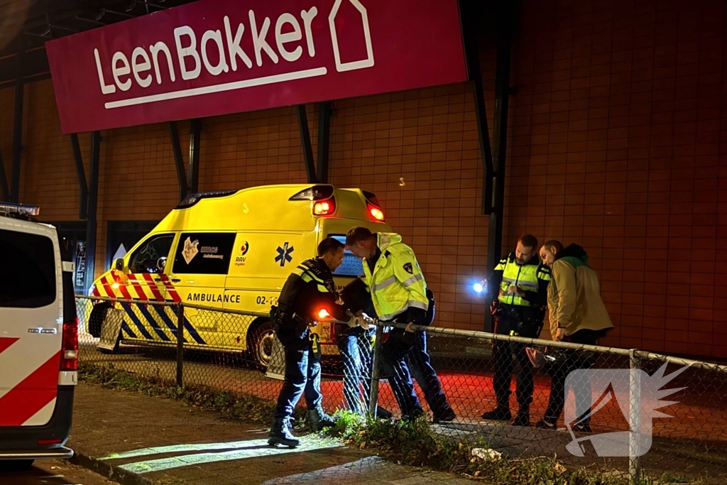 Bestuurder scooter verliest controle na politieachtervolging