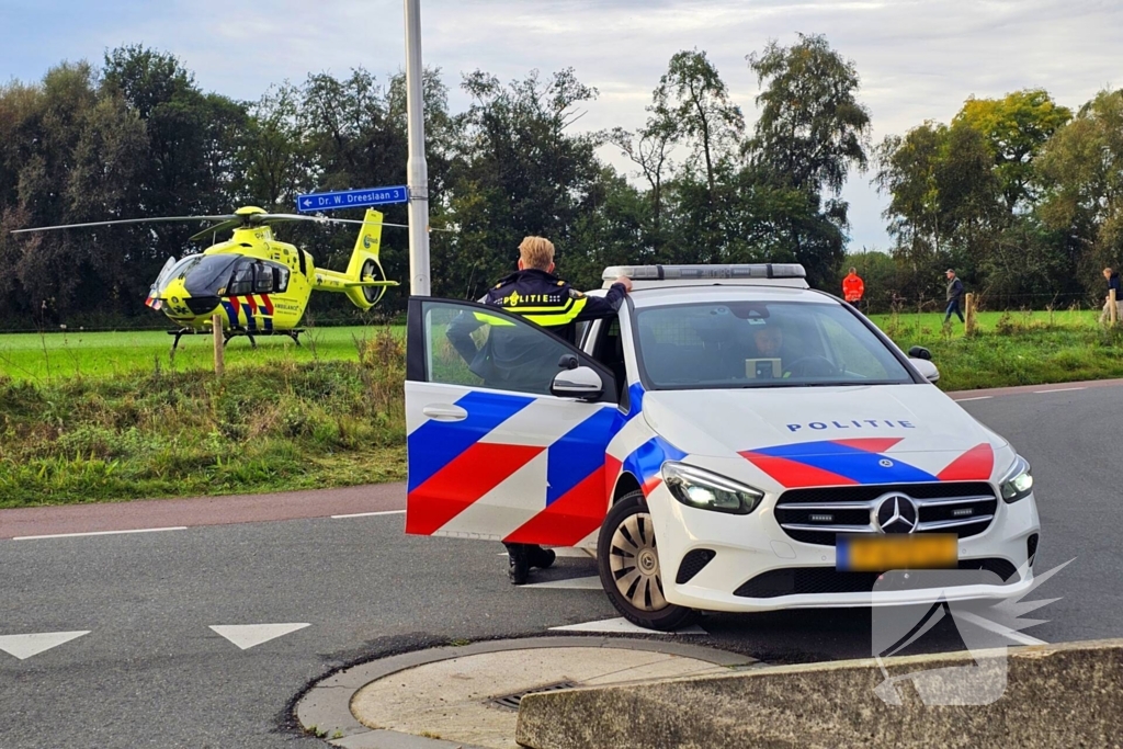 Medische hulp met traumahelikopter en brandweer