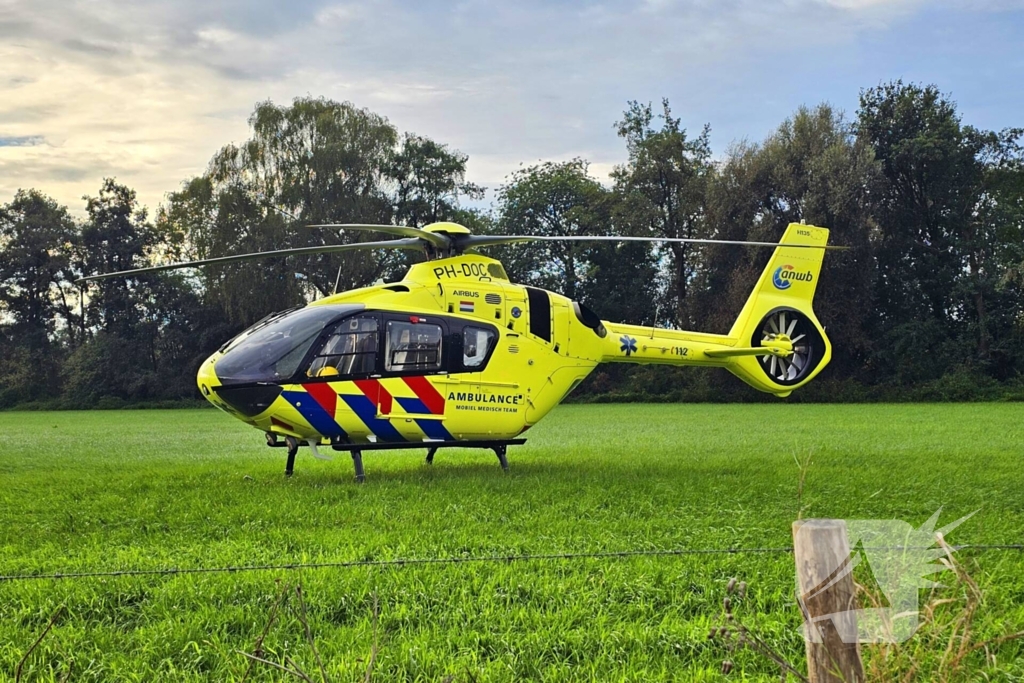 Medische hulp met traumahelikopter en brandweer