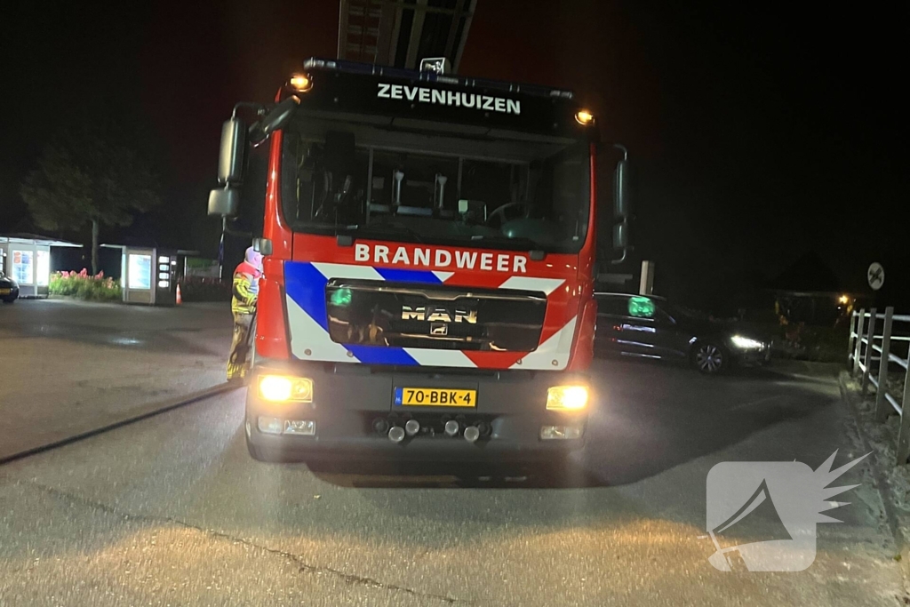 Politie ontdekt brandende container met mest