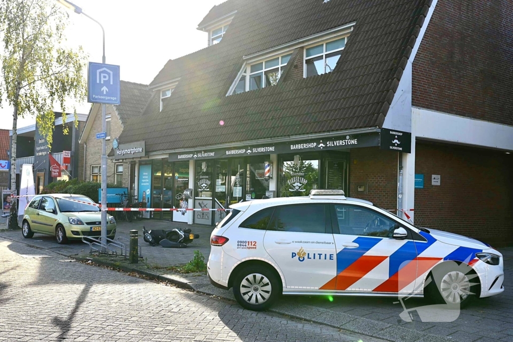 Twee tieners gezocht na overval op telecomwinkel