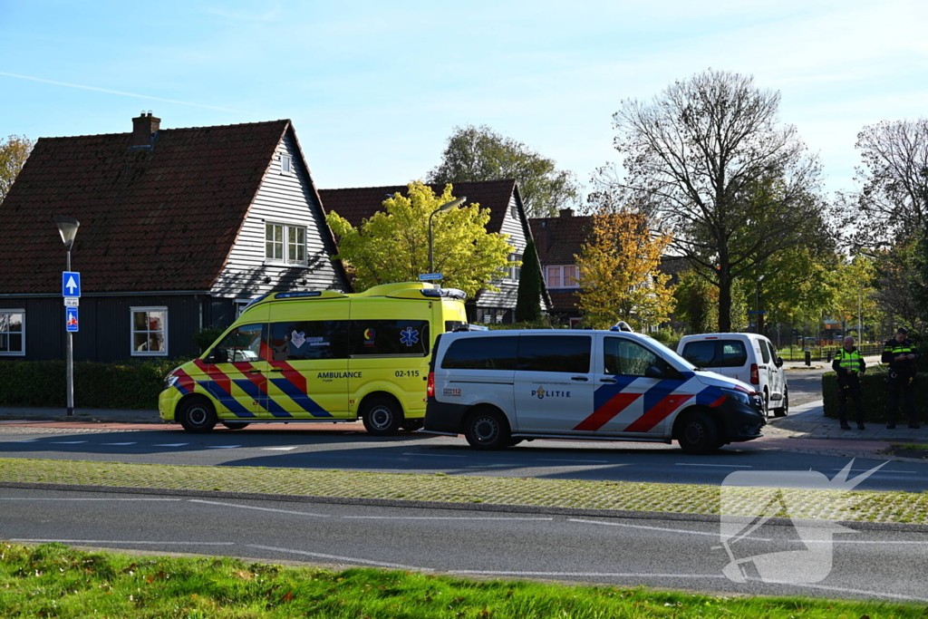 Fietser gewond bij aanrijding met bestelbus