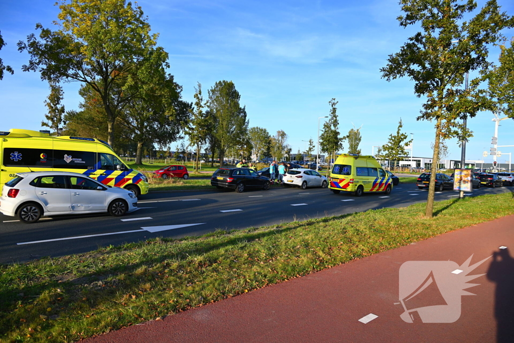 Drie voertuigen beschadigd bij kettingbotsing