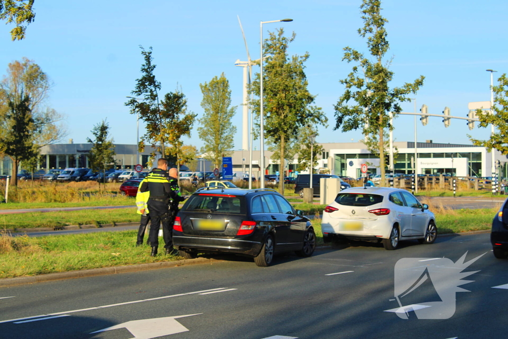 Drie voertuigen beschadigd bij kettingbotsing