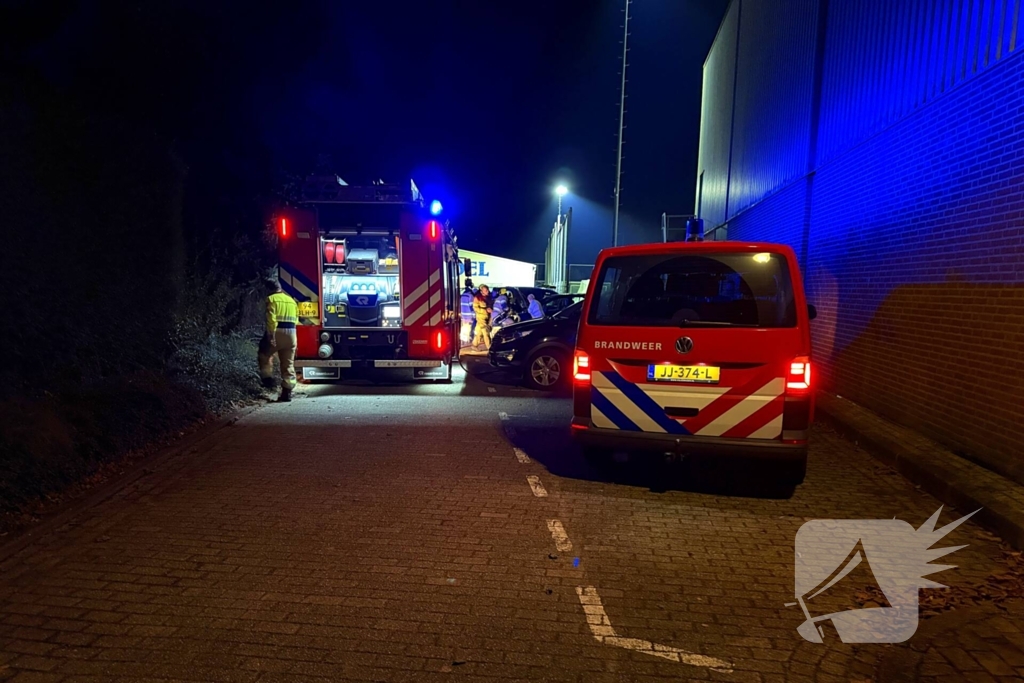 Brandweer grijpt in bij beginnende autobrand