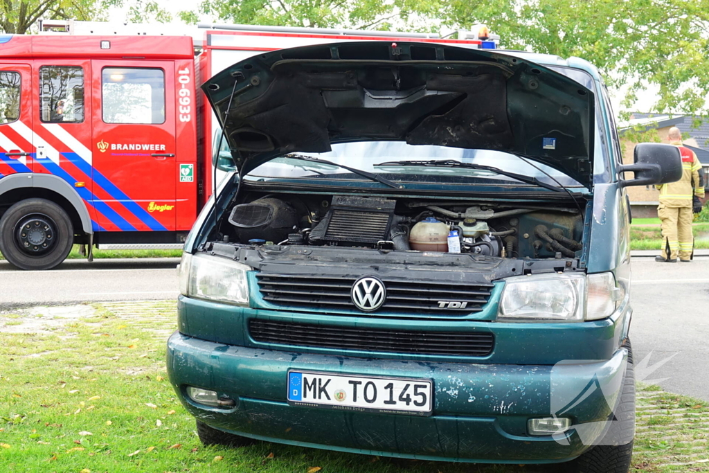 Brand in bestelbus tijden het rijden