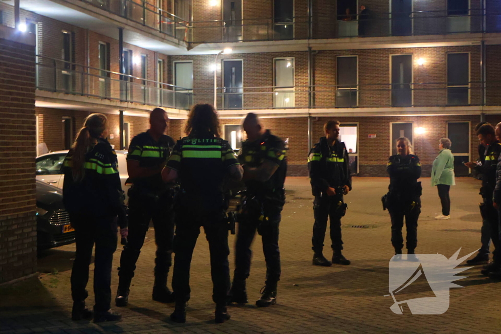 Flat ontruimd na explosie in appartement