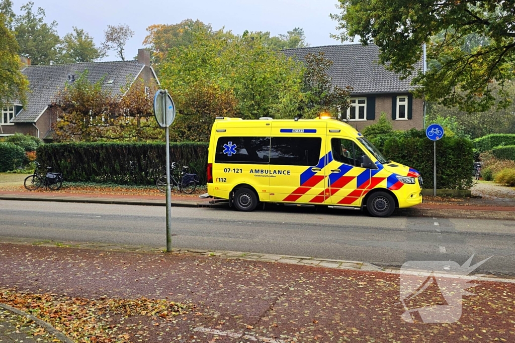 Ongeluk op fietspad door gladde bladeren