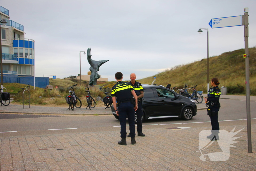 Bruiloft gast probeert trap af te rijden