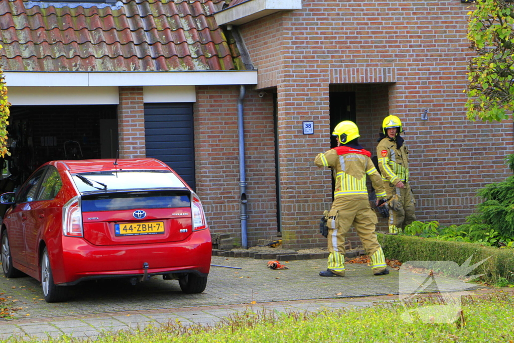 Bewoner doorboord gasleiding